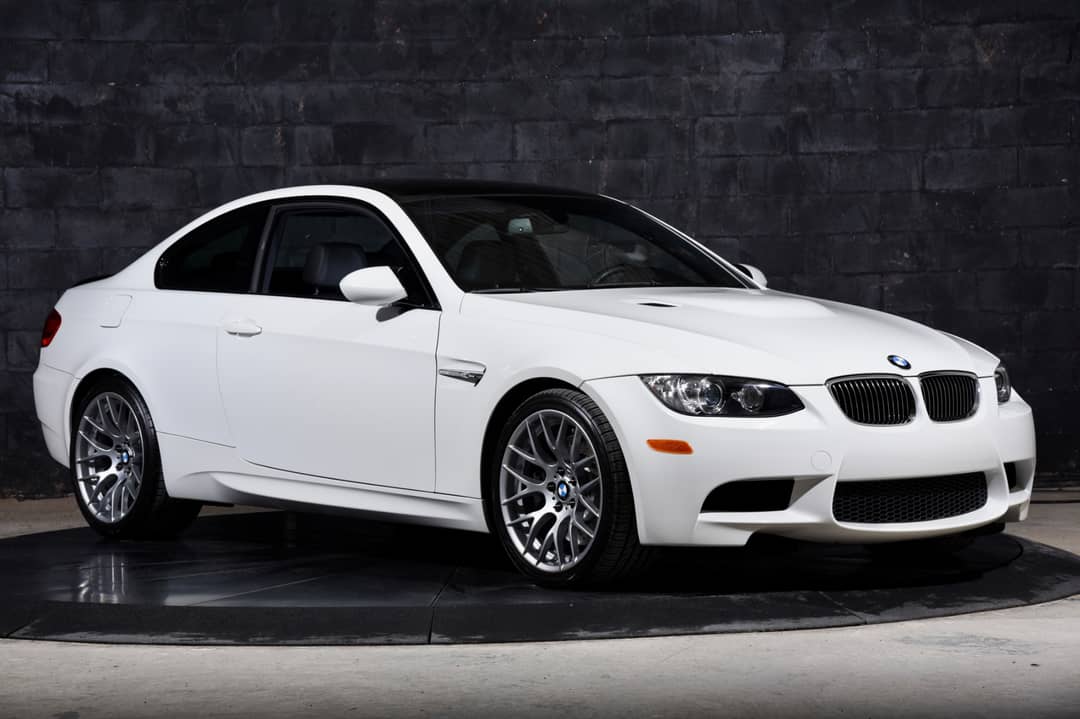 2009 BMW M3 — photo 2
