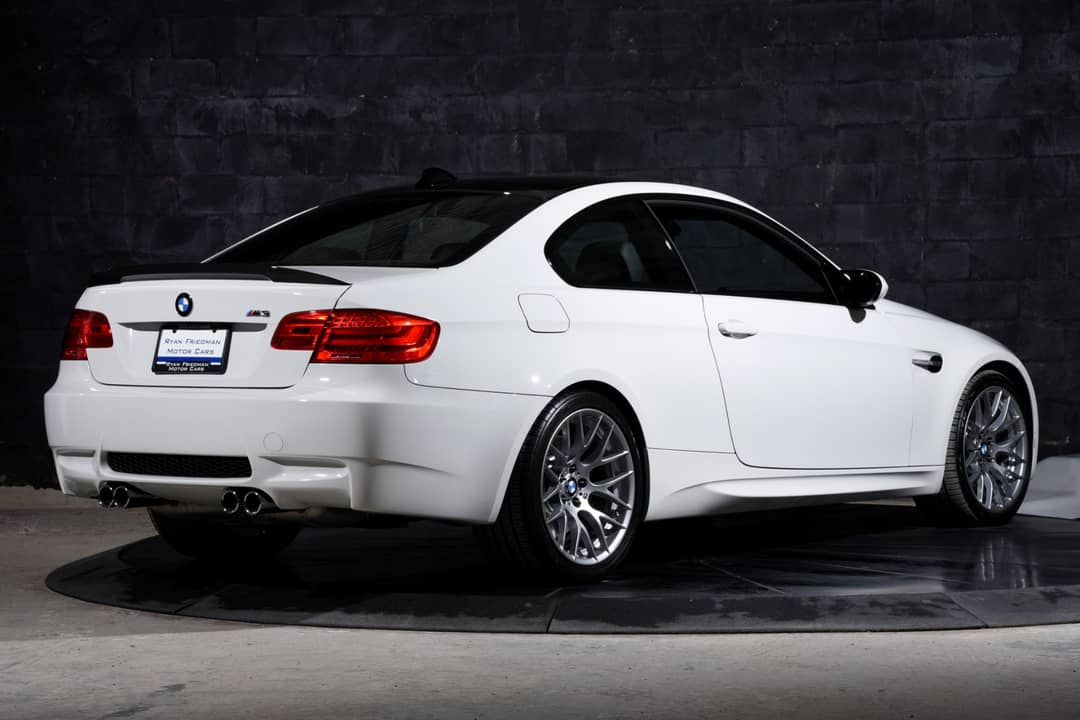 2009 BMW M3 — photo 3