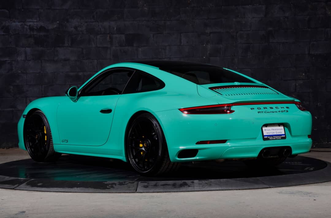 2019 Porsche 911 Carrera 4 GTS — photo 3