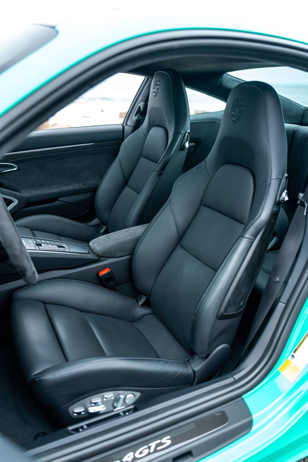 2019 Porsche 911 Carrera 4 GTS — photo 68