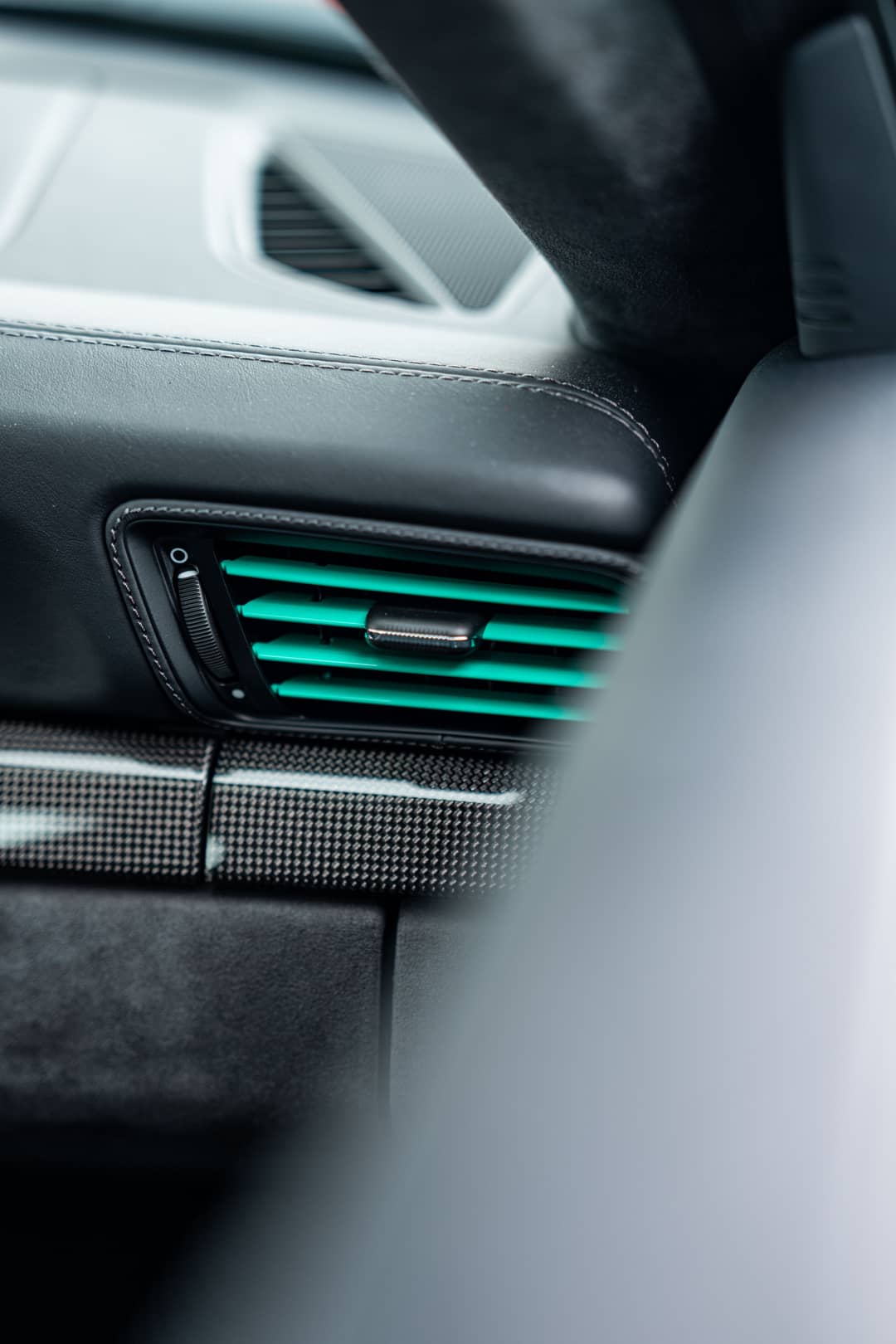 2019 Porsche 911 Carrera 4 GTS — photo 76