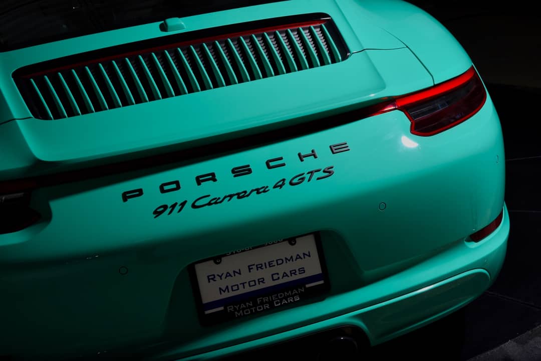 2019 Porsche 911 Carrera 4 GTS — photo 9