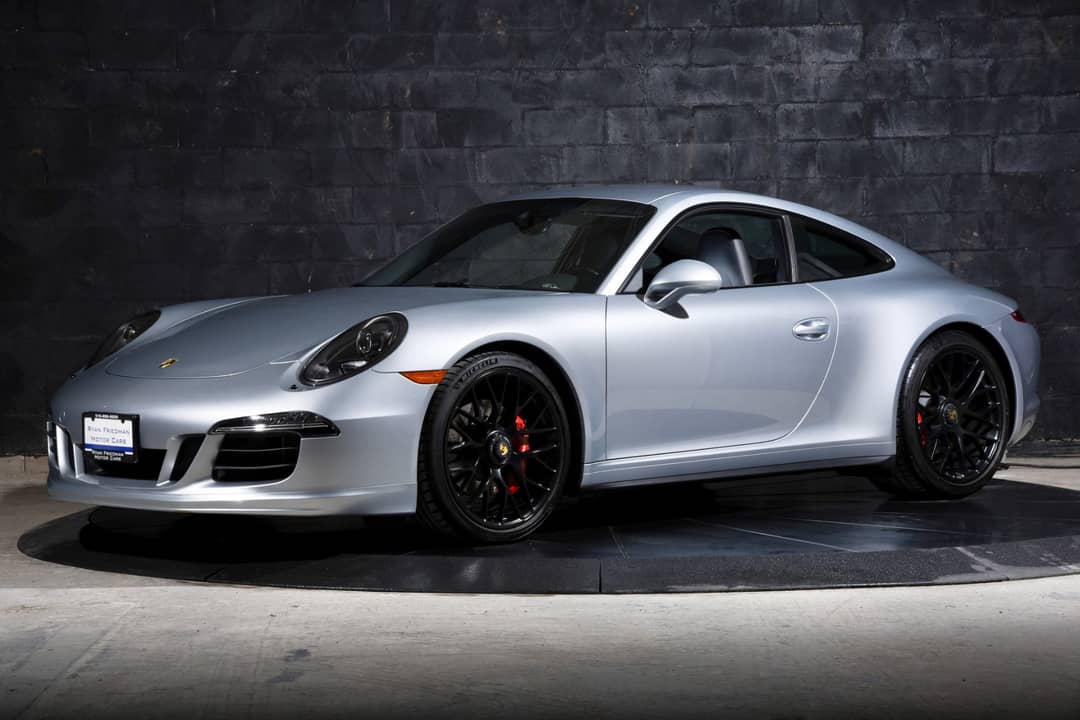 2016 Porsche 911 Carrera GTS — photo 2