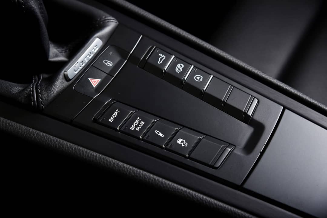 2016 Porsche 911 Carrera GTS — photo 22