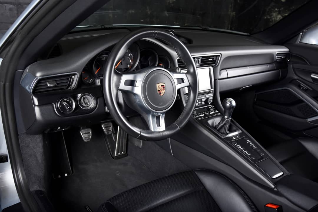 2016 Porsche 911 Carrera GTS — photo 4