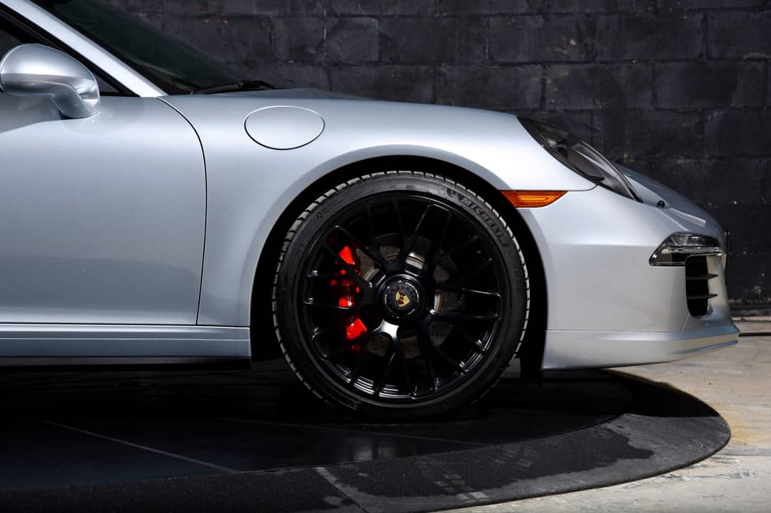 2016 Porsche 911 Carrera GTS — photo 40