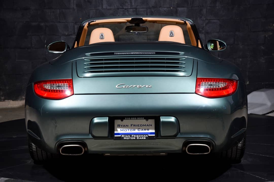 2010 Porsche 911 Carrera — photo 11