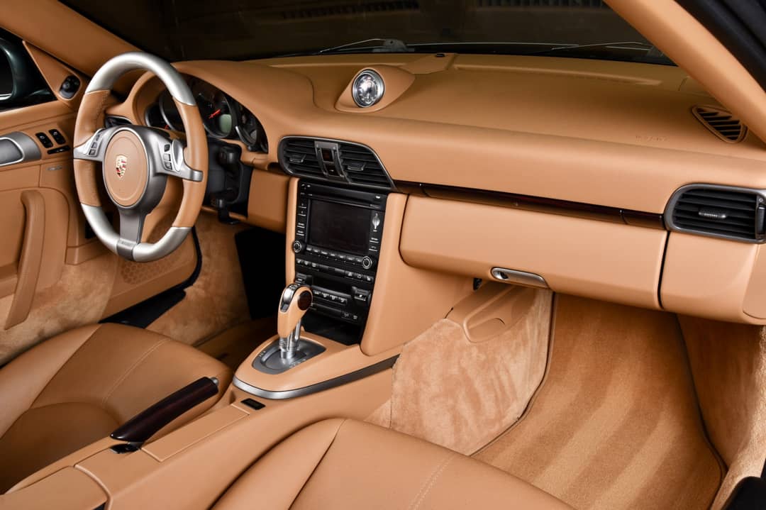 2010 Porsche 911 Carrera — photo 17