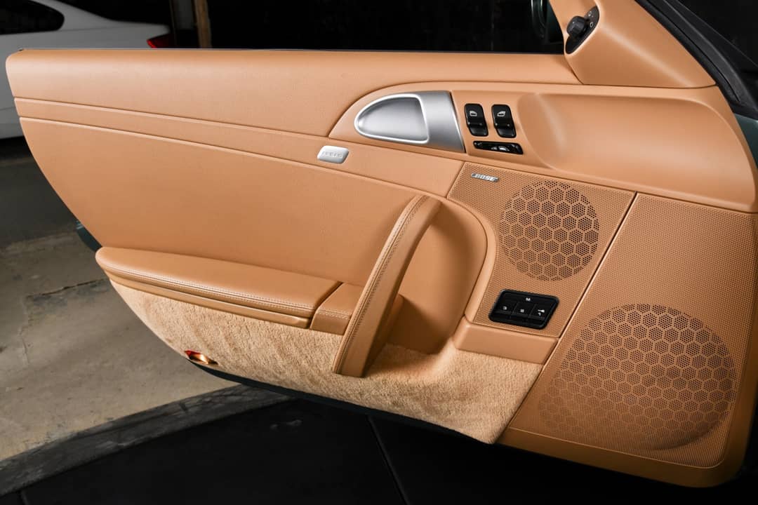 2010 Porsche 911 Carrera — photo 22