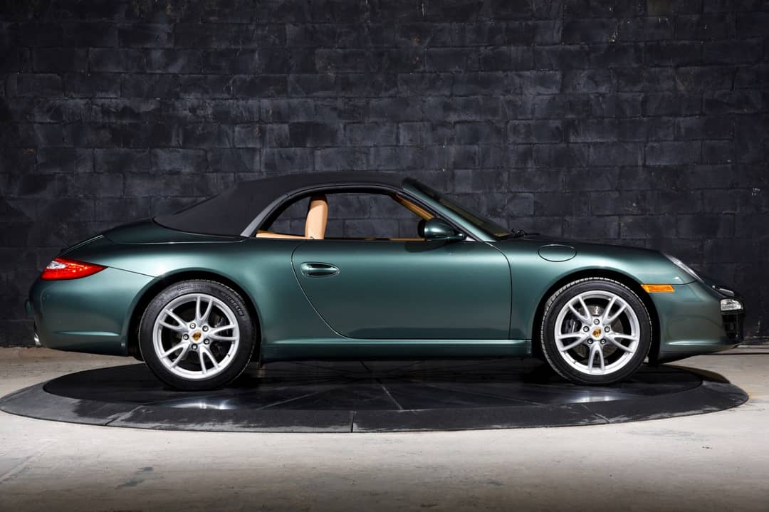 2010 Porsche 911 Carrera — photo 34