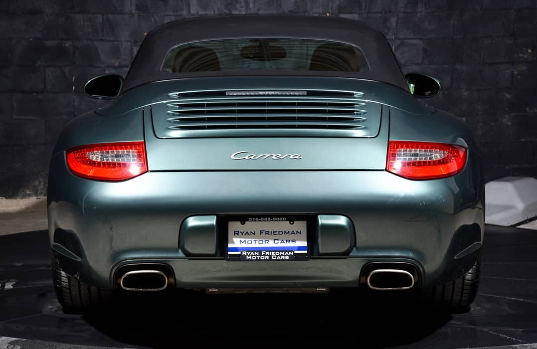 2010 Porsche 911 Carrera — photo 38