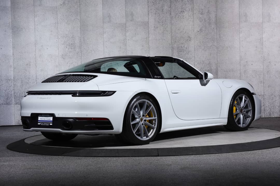 2024 Porsche 911 Targa 4S — photo 10