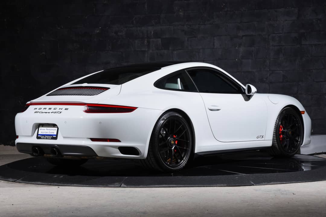 2019 Porsche 911 Carrera 4 GTS — photo 12