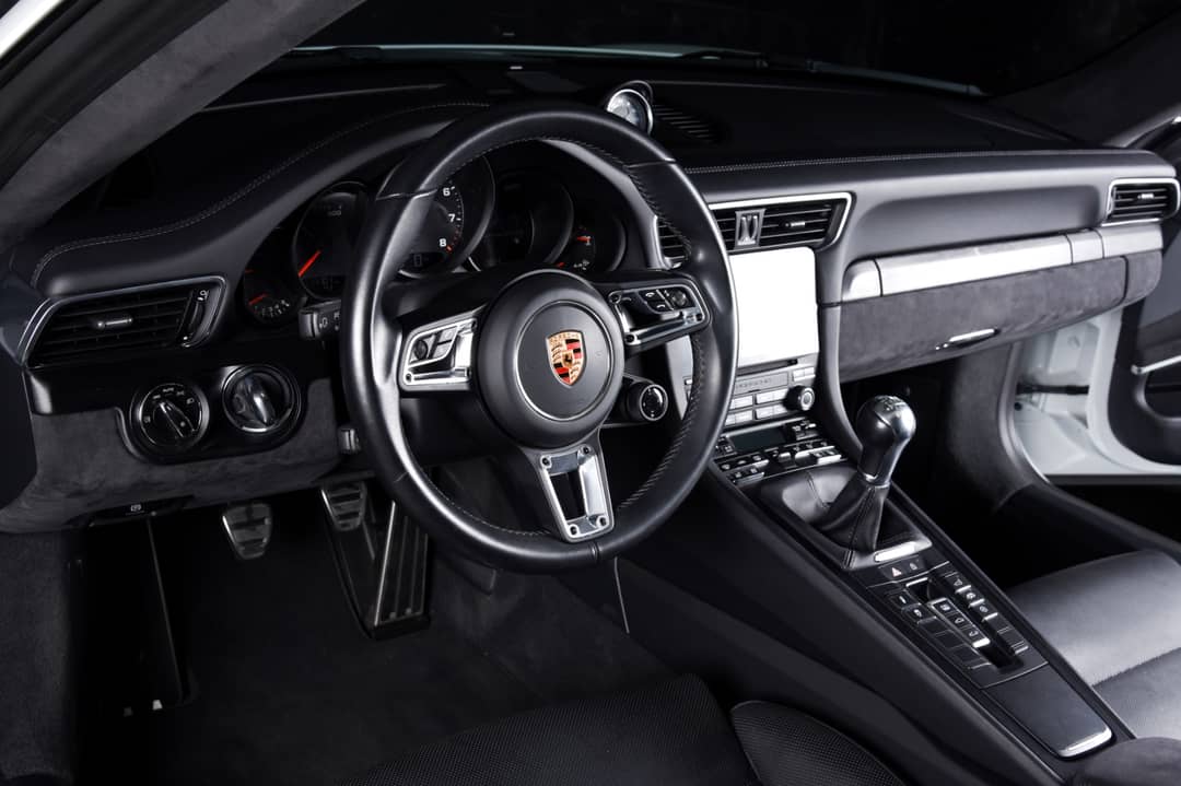 2019 Porsche 911 Carrera 4 GTS — photo 4