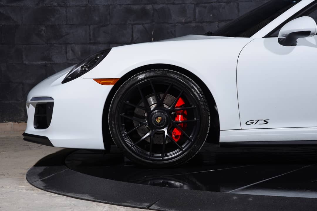 2019 Porsche 911 Carrera 4 GTS — photo 38