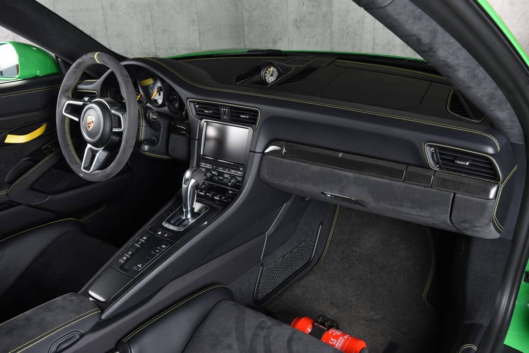 2016 Porsche 911 GT3 RS — photo 41