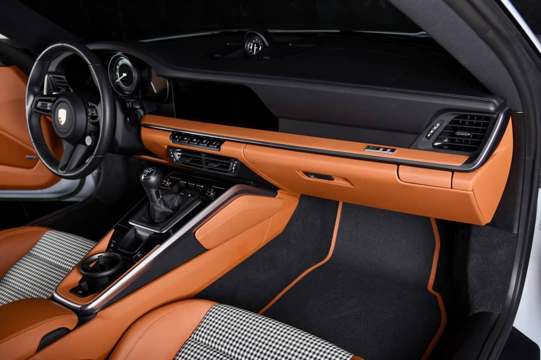 2023 Porsche 911 Carrera S — photo 19