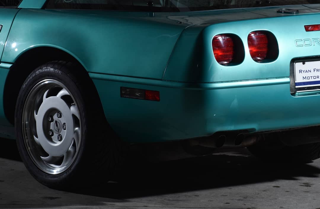 1991 Chevrolet Corvette — photo 15