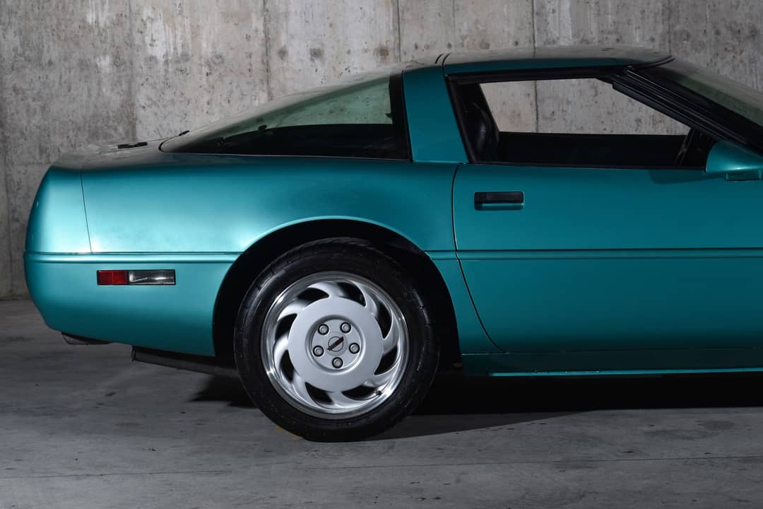 1991 Chevrolet Corvette — photo 5