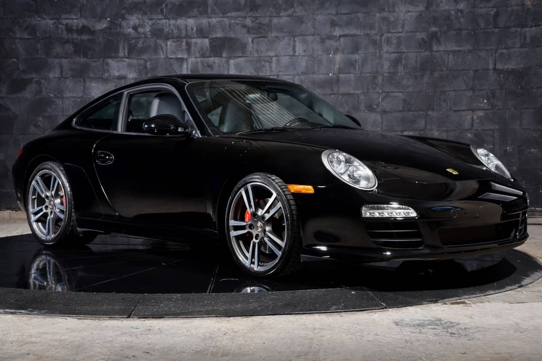 2011 Porsche 911 Carrera S — photo 2