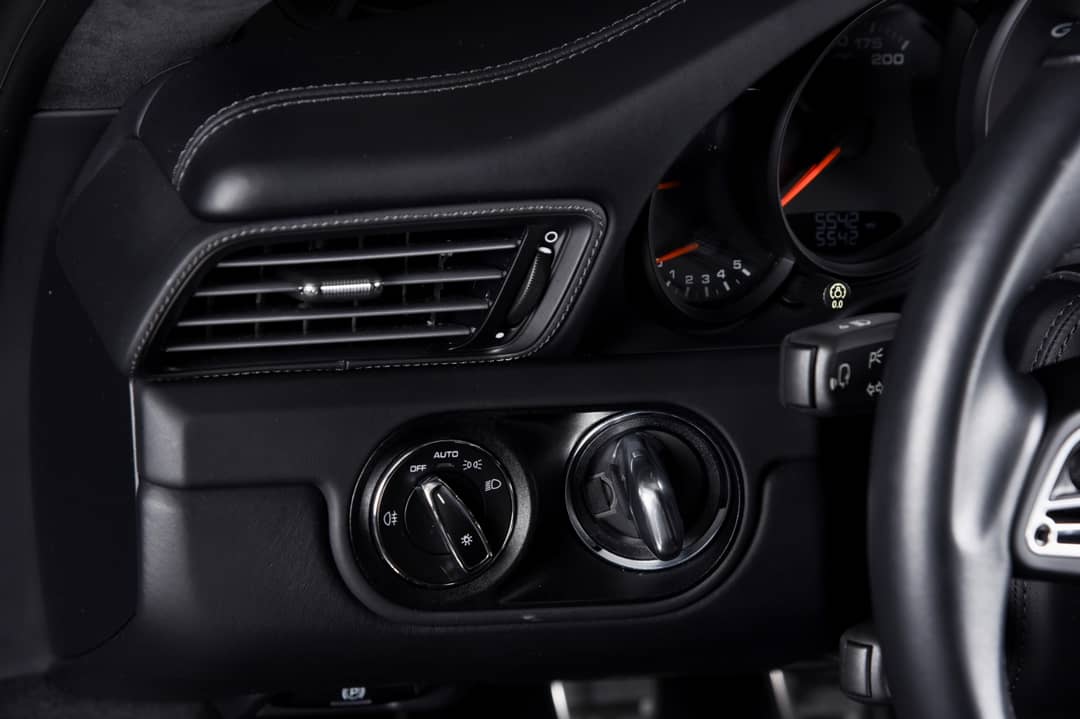 2019 Porsche 911 Carrera GTS — photo 22