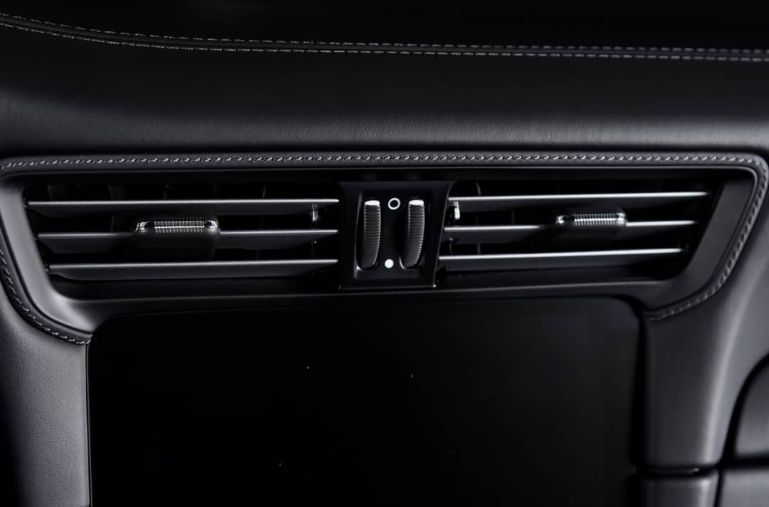 2019 Porsche 911 Carrera GTS — photo 23