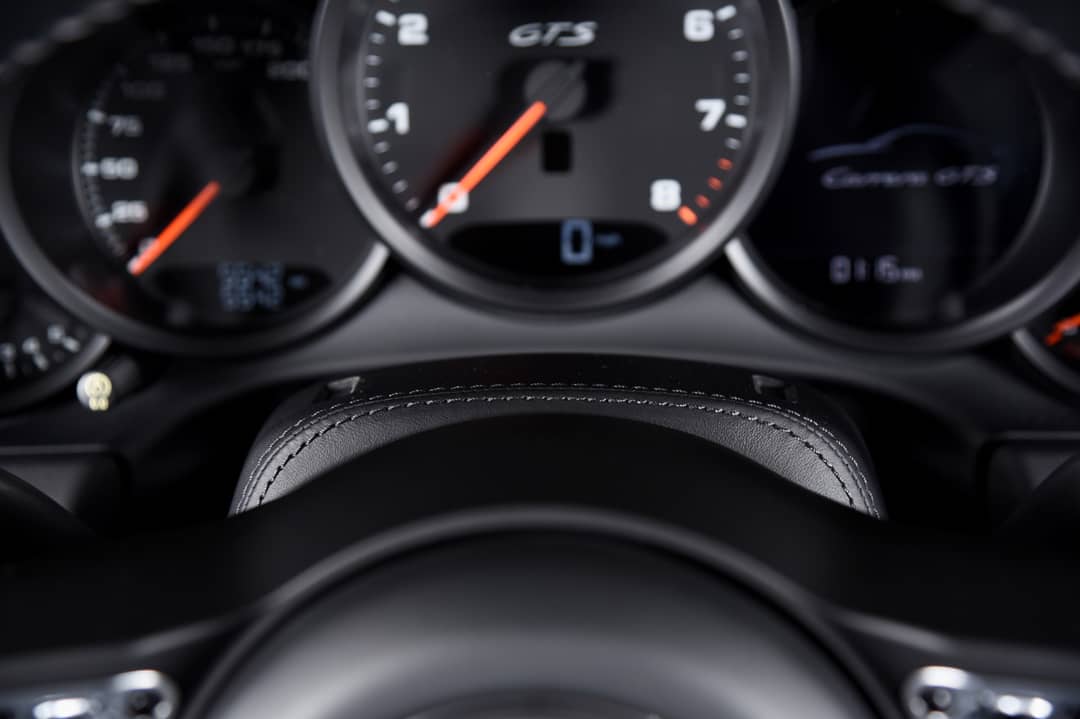 2019 Porsche 911 Carrera GTS — photo 24