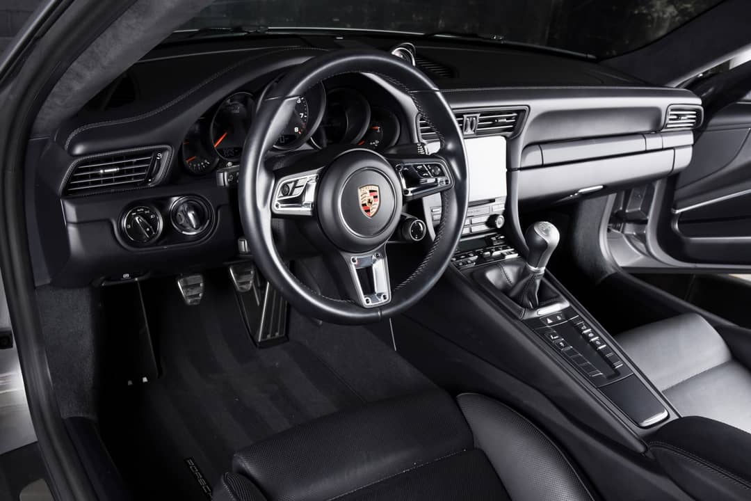 2019 Porsche 911 Carrera GTS — photo 4