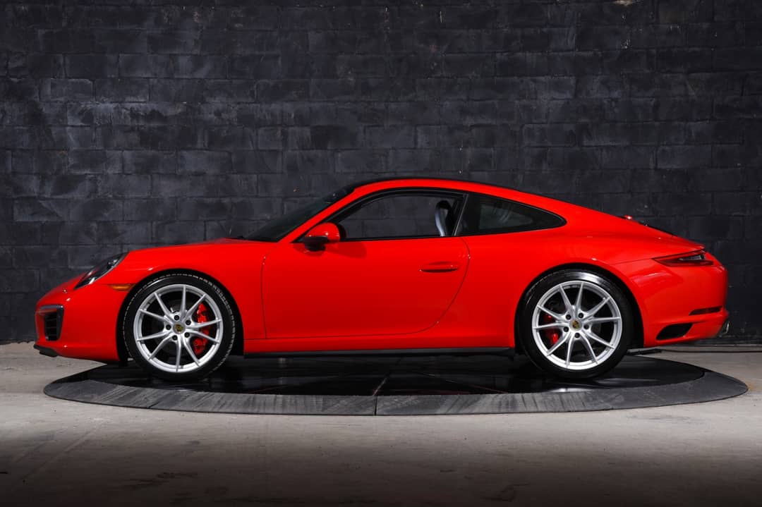 2017 Porsche 911 Carrera 4S — photo 11