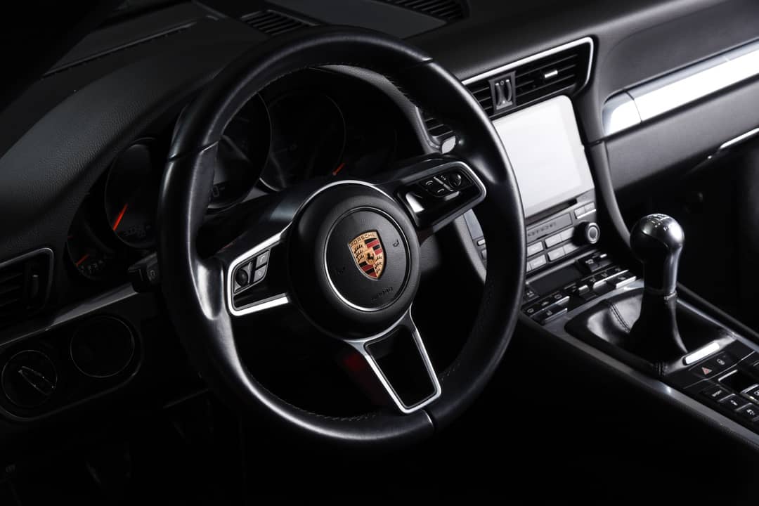 2017 Porsche 911 Carrera 4S — photo 14