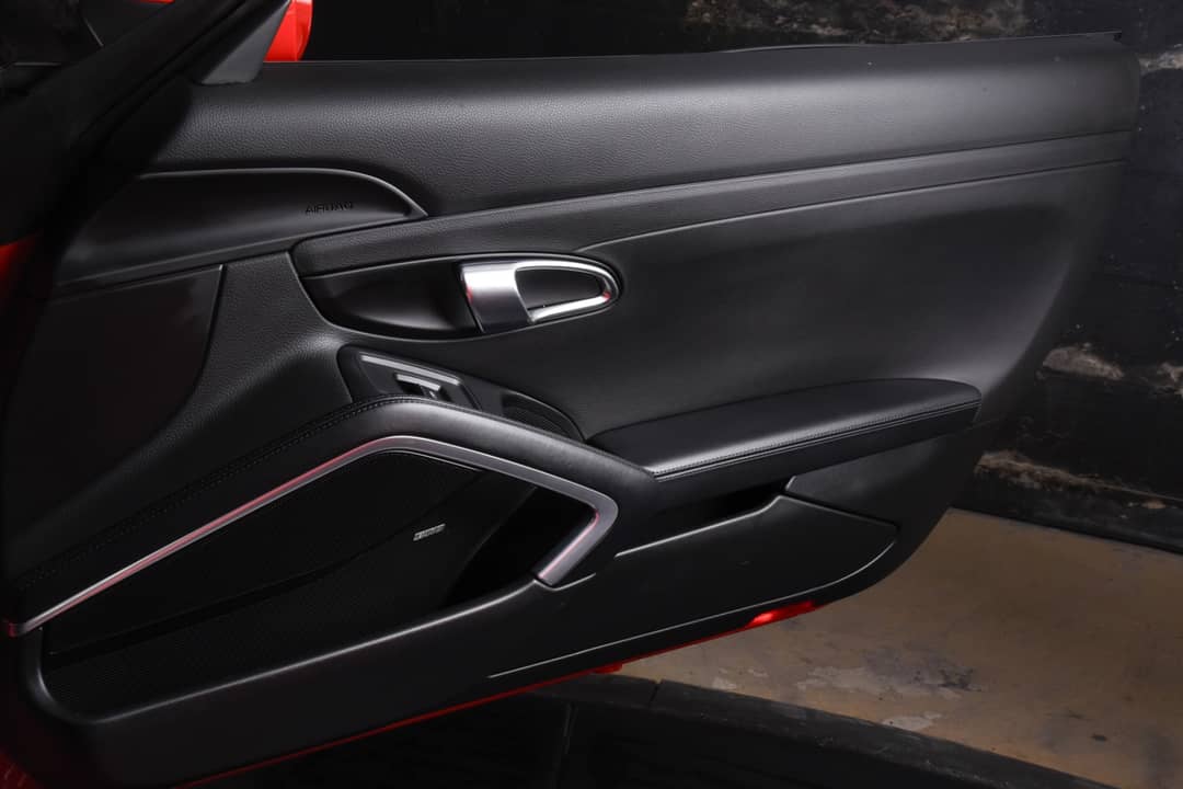 2017 Porsche 911 Carrera 4S — photo 20