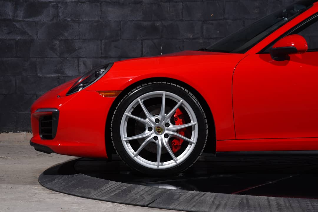 2017 Porsche 911 Carrera 4S — photo 30