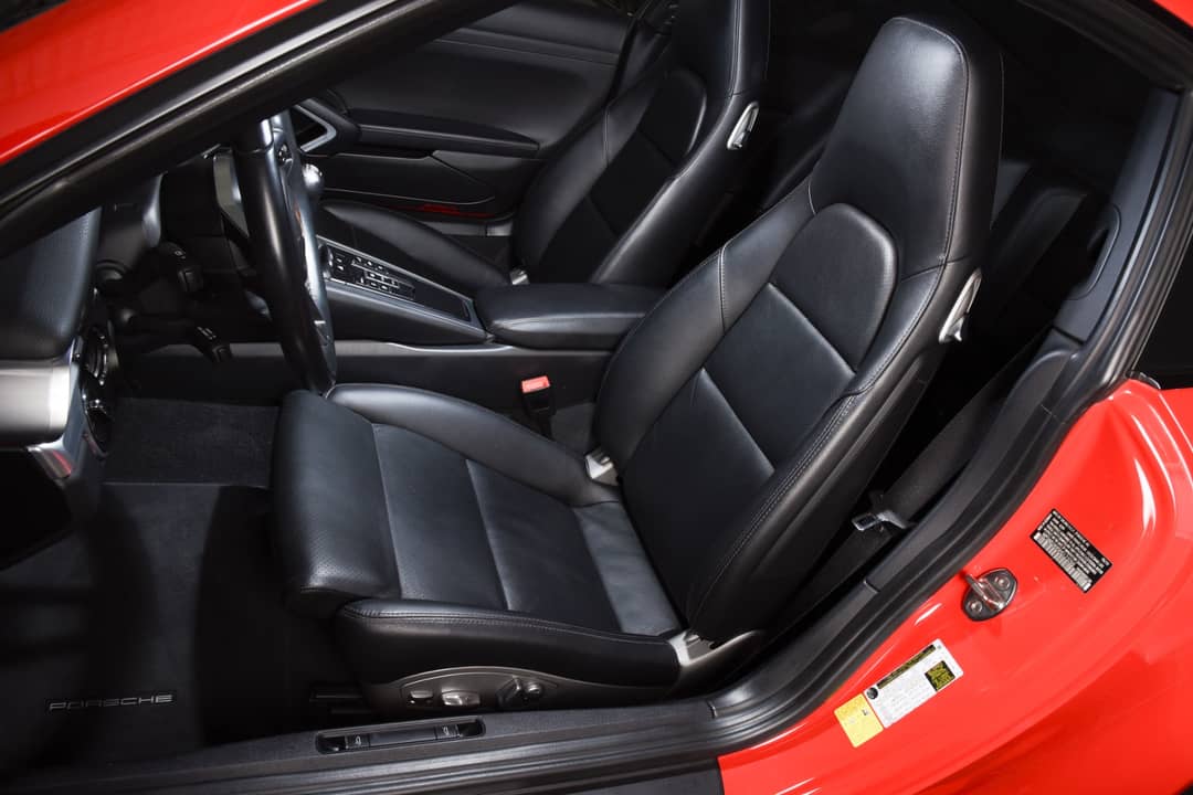2017 Porsche 911 Carrera 4S — photo 5