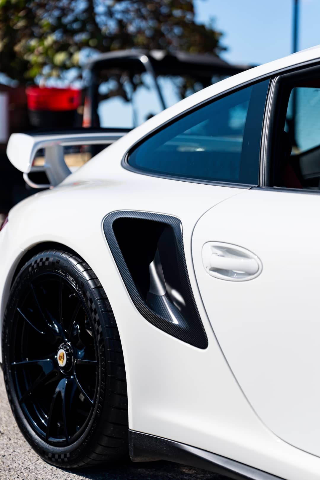 2011 Porsche 911 GT2 RS — photo 16