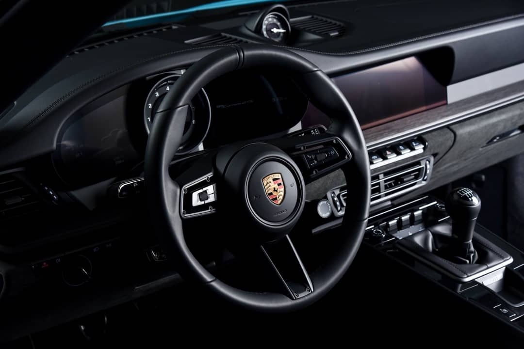 2024 Porsche 911 Carrera GTS — photo 18