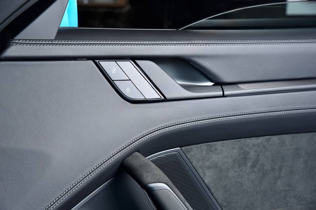 2024 Porsche 911 Carrera GTS — photo 27