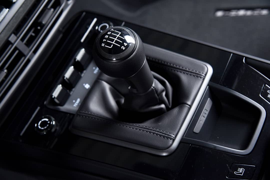 2024 Porsche 911 Carrera GTS — photo 6