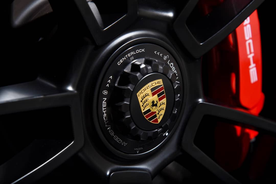 2024 Porsche 911 Carrera GTS — photo 9