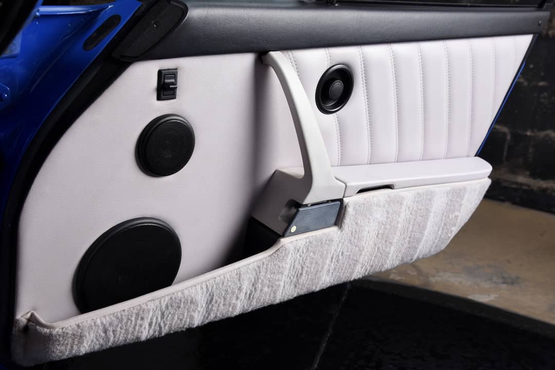 1992 Porsche 911 Carrera 2 — photo 6