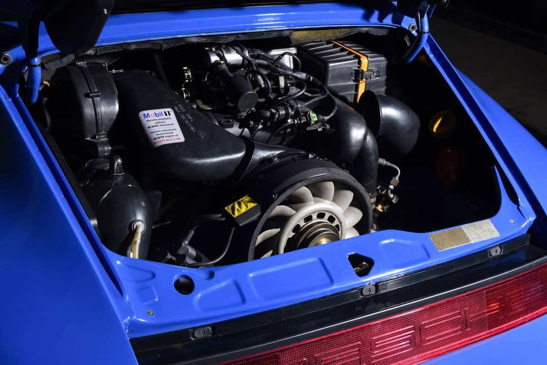 1992 Porsche 911 Carrera 2 — photo 8