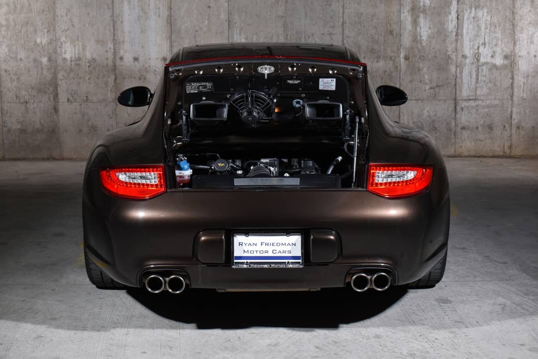 2010 Porsche 911 Carrera 4S — photo 25