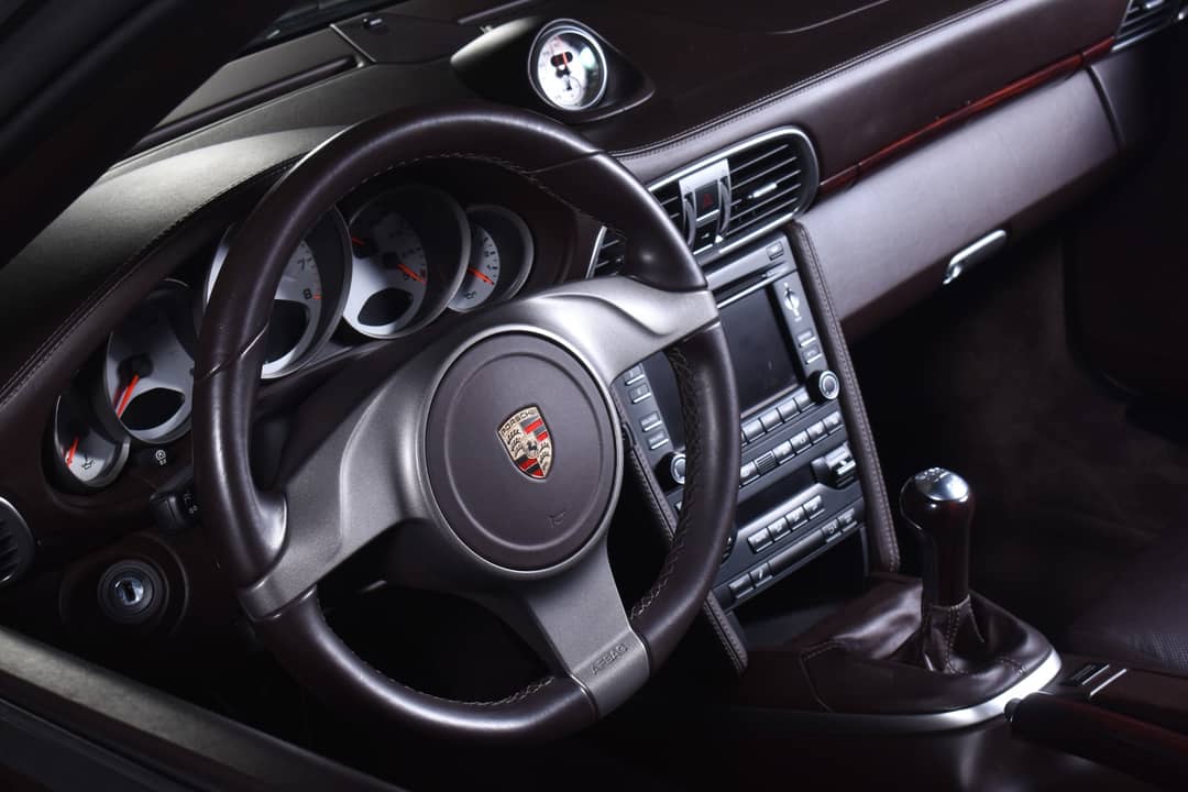 2010 Porsche 911 Carrera 4S — photo 30