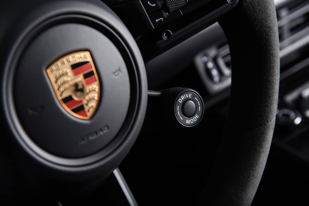 2024 Porsche 911 Carrera 4 GTS — photo 23
