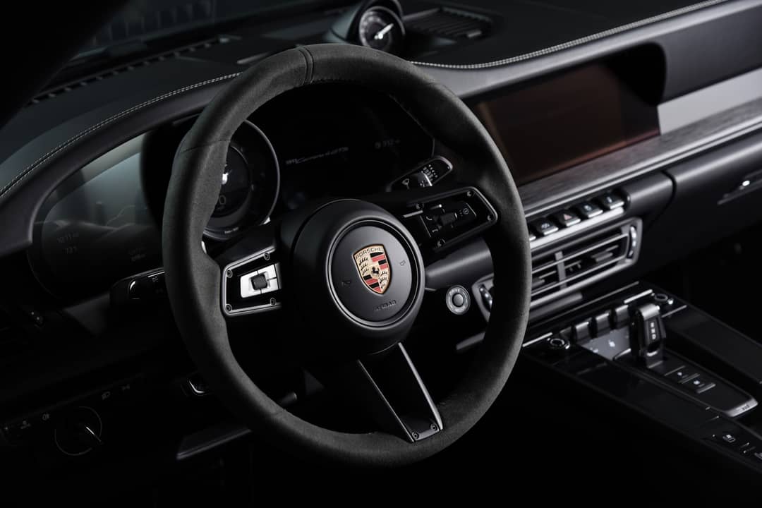 2024 Porsche 911 Carrera 4 GTS — photo 4