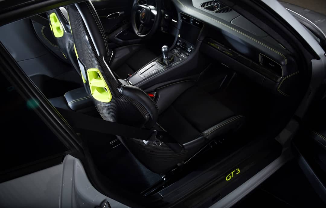 2018 Porsche 911 GT3 Touring — photo 22