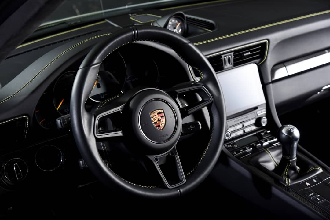 2018 Porsche 911 GT3 Touring — photo 23