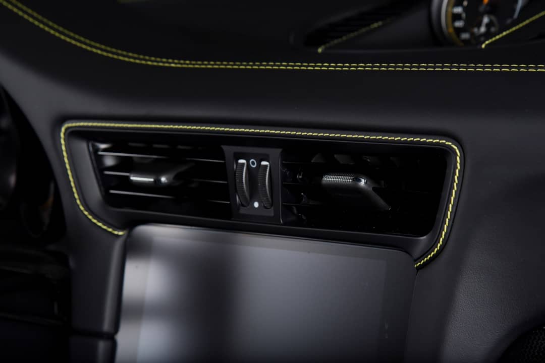 2018 Porsche 911 GT3 Touring — photo 37
