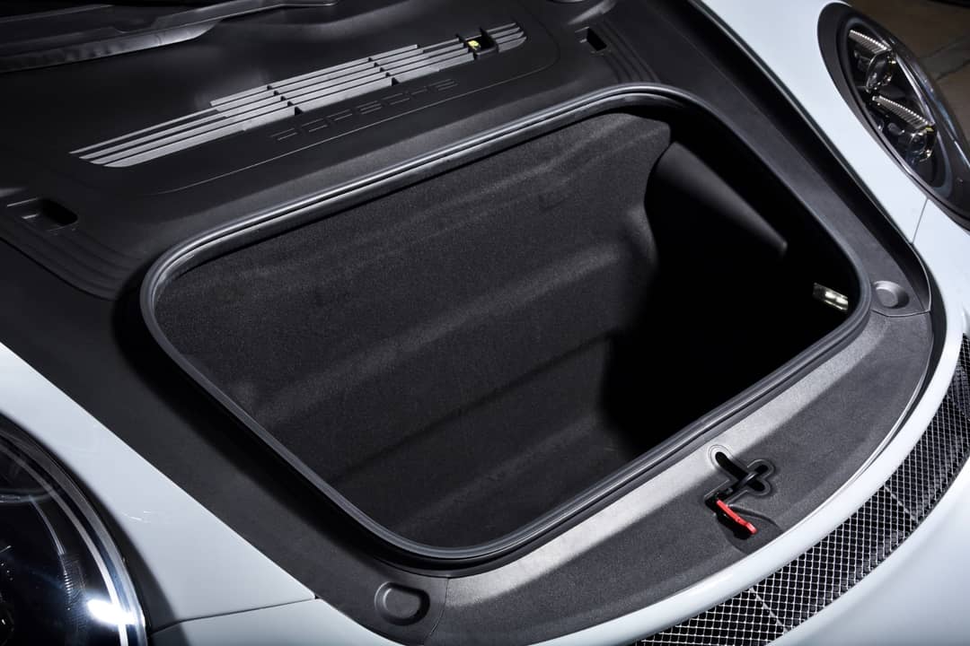 2018 Porsche 911 GT3 Touring — photo 43