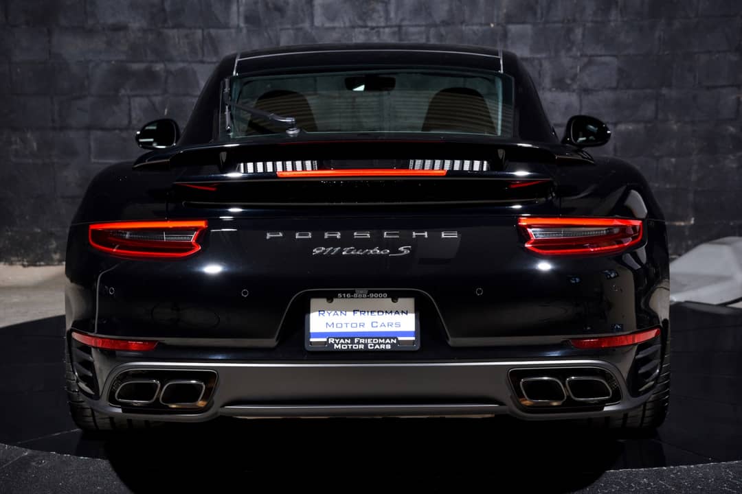 2018 Porsche 911 Turbo S — photo 13