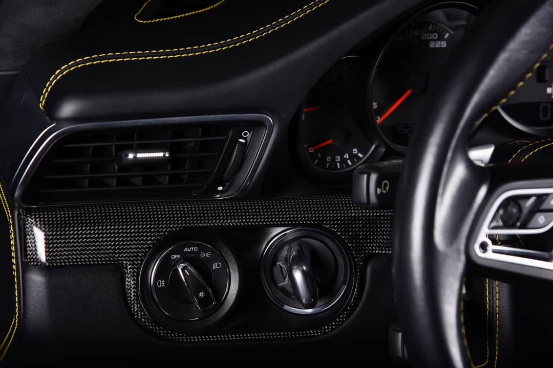 2018 Porsche 911 Turbo S — photo 23